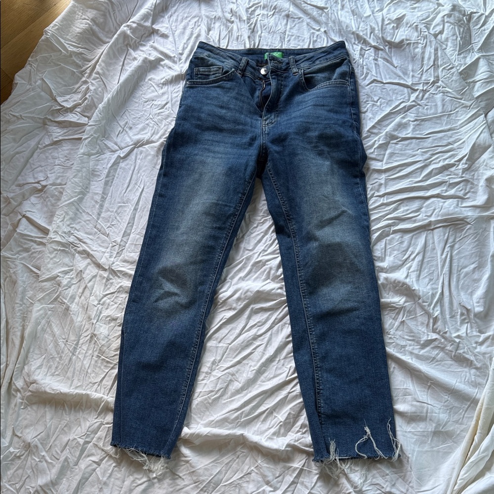 United Colors Of Benetton Blue Cropped Jeans